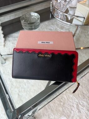 Miu Miu Black Wallet with Red Scallop Trim